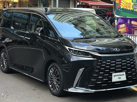 Lexus LM 350h